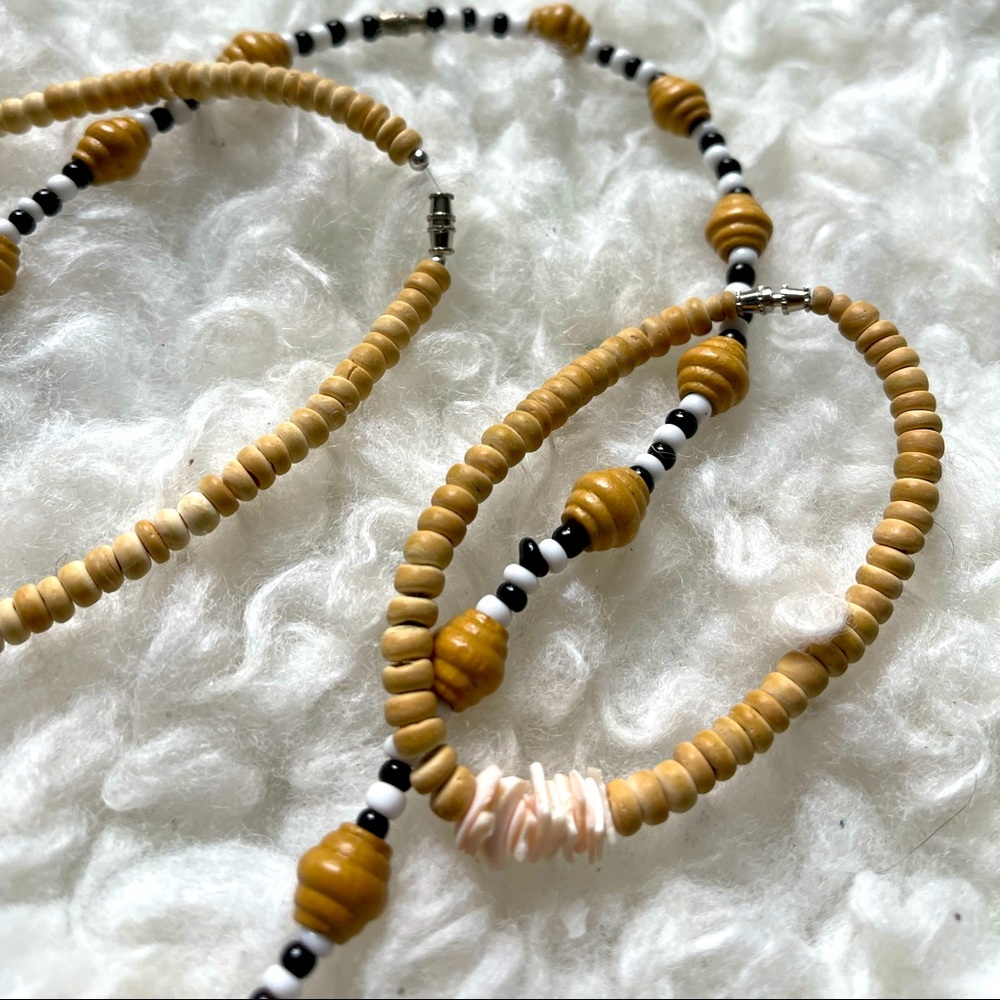 Two Necklaces And One Matching Bracelets - image 4